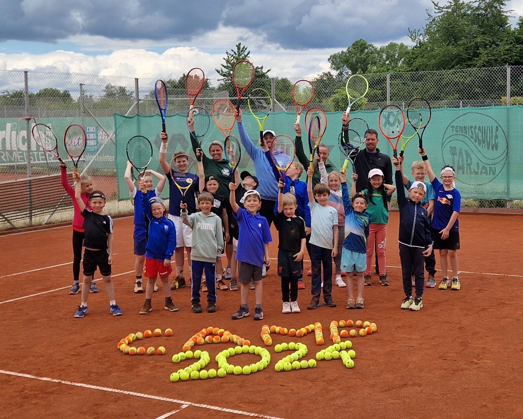 Erfolgreiches Tenniscamp begeistert Teilnehmer und Trainer
